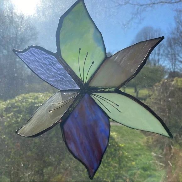 Stained Glass Flower Sun Catcher - Picture 4 of 9